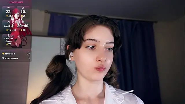 AccaAcuff online show from October 3, 3:39 pm