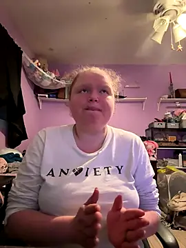 KadiSparkle online show from November 18, 2:45 am