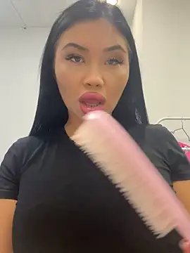 Mia stepMOM online show from September 27, 8:10 am