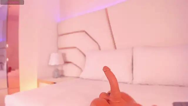 Saday  online show from April 8, 8:33 pm