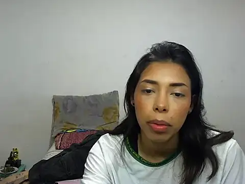 MeganAndMaxxh online show from December 16, 1:33 am