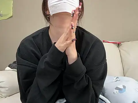 chaco  online show from April 13, 5:42 am