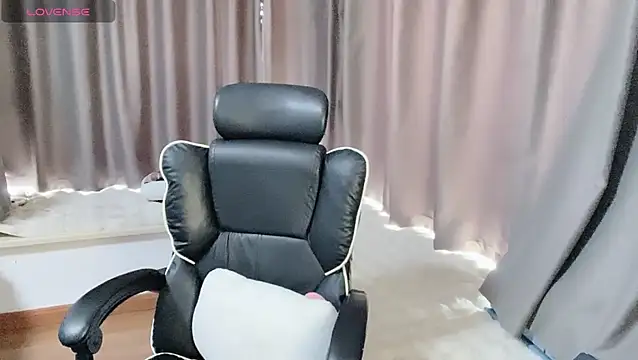 Cicicici-cc online show from November 13, 4:44 am