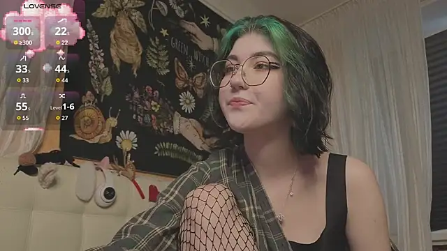 Snapshot of Miko_Meow chatting on October 11, 12:52 pm Miko Meow online show from October 11, 12:52 pm