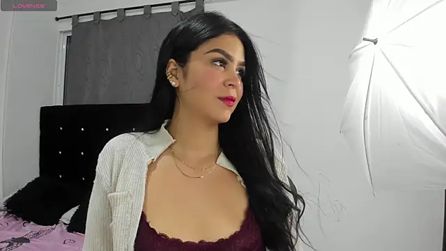 NicoleFletcher online show from November 12, 11:47 pm