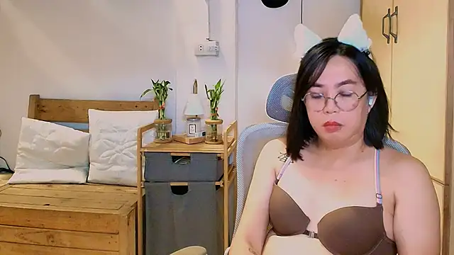 moriliciousxxx online show from April 5, 1:15 am