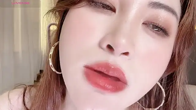 wuyueaini online show from May 29, 6:22 am