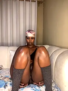 TinaFavourite online show from October 5, 5:51 pm