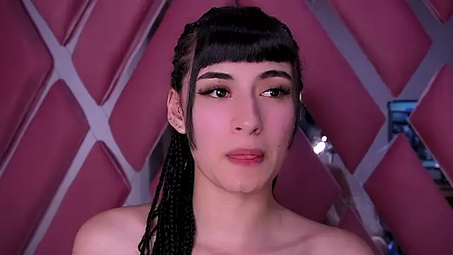 Alynn Bri  online show from April 5, 3:38 am