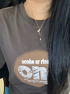 Dolly282 online show from April 5, 6:07 pm