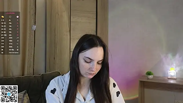 VanessaGrome online show from September 12, 7:10 pm