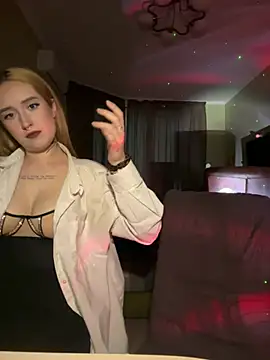 xxx sandra  online show from February 25, 3:43 pm