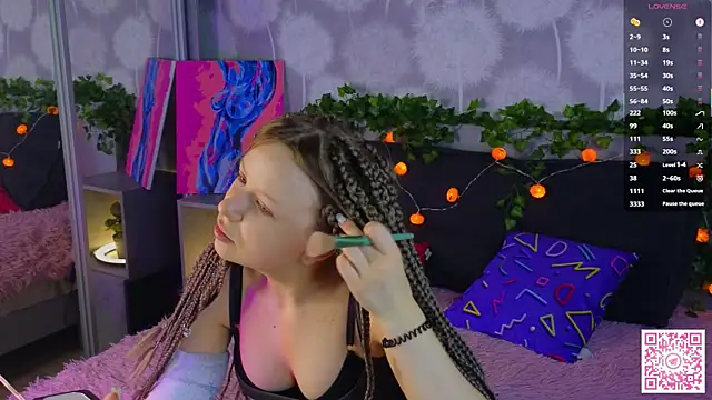EmiliSaren online show from October 2, 4:12 pm