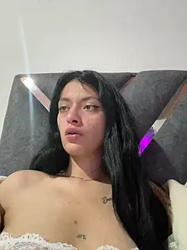 LiaCollings online show from May 5, 2:42 pm