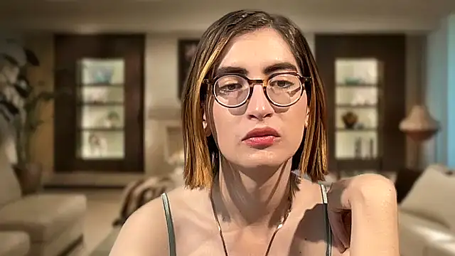 rousseblossom online show from November 7, 1:33 am