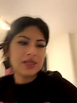 mrskarmaa online show from December 18, 6:29 am