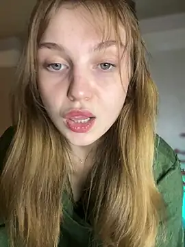 Emaline Fane online show from May 21, 7:45 pm