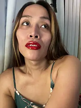 RomanticPearlTS online show from May 21, 5:05 am