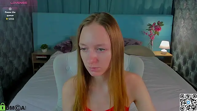 Snapshot of Mia_E1fie chatting on October 10, 9:03 am Mia E1fie online show from October 10, 9:03 am