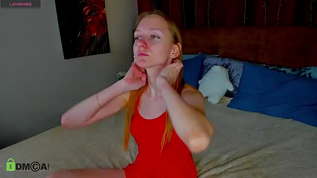 Snapshot of Mia_E1fie chatting on September 13, 8:44 am Mia E1fie online show from September 13, 8:44 am