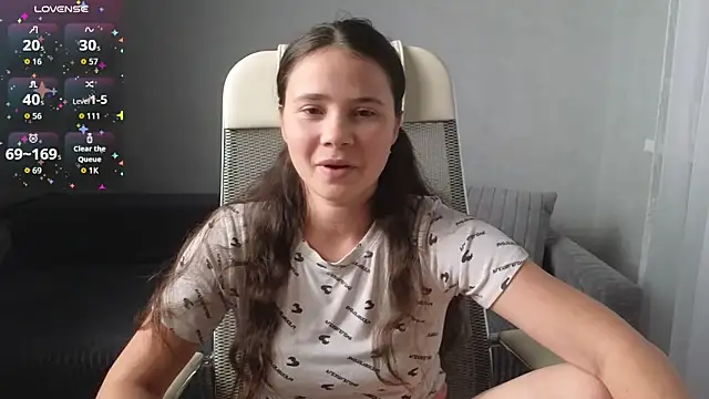 LuciaSenual online show from September 25, 4:50 pm