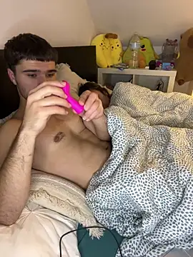 los freaky online show from November 29, 8:02 pm