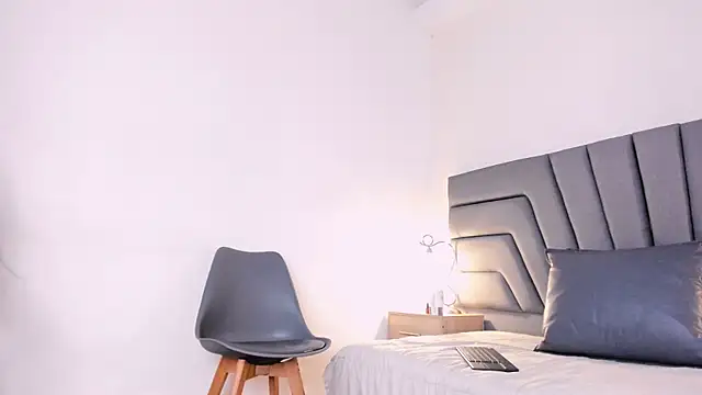 Maia 520 online show from November 18, 6:53 pm