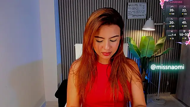 Missnaomi  online show from October 2, 1:54 am