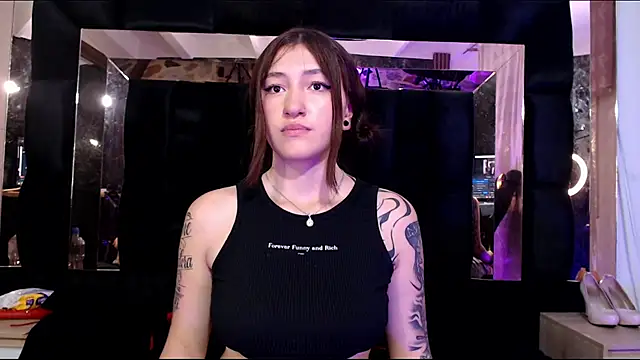 nicollegp online show from July 9, 7:49 pm
