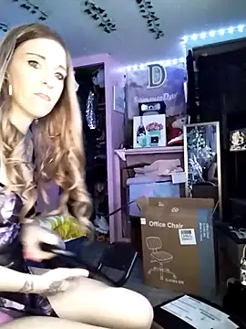 Purple2StayThnxx online show from February 25, 5:28 am