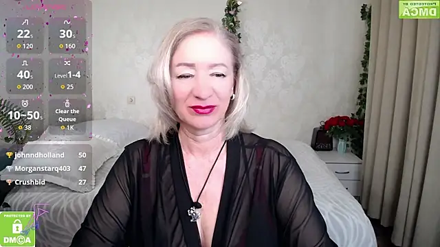 hunters woman online show from April 28, 2:27 am