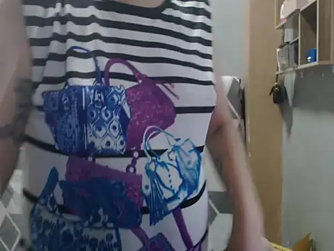 Rose slut squirt online show from May 4, 2:37 am