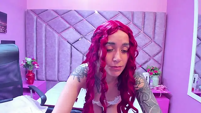 Stacey Lee  online show from September 17, 7:45 pm