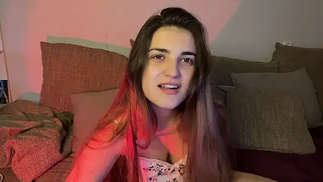 Snapshot of Vivalenti_Kiss chatting on October 23, 2:01 pm Vivalenti Kiss online show from October 23, 2:01 pm