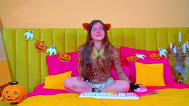 JessicaJewells online show from October 28, 6:41 am