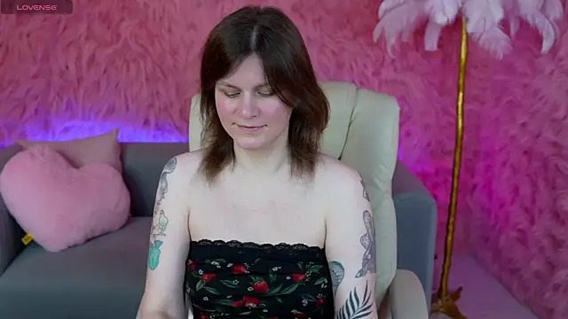 TinaMelt online show from May 15, 6:54 pm
