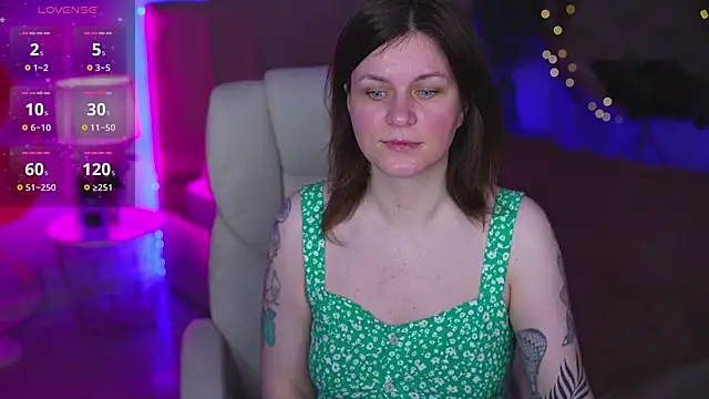 TinaMelt online show from February 4, 8:01 pm