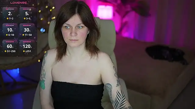 TinaMelt online show from May 5, 6:44 pm