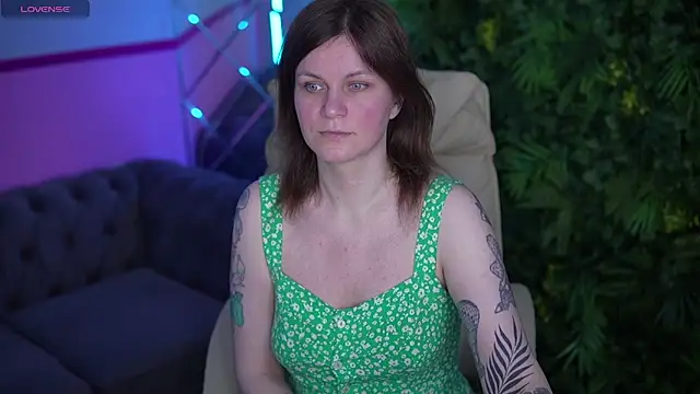 TinaMelt online show from May 12, 6:47 pm