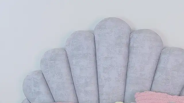 emma-conti2 online show from March 17, 2:43 pm