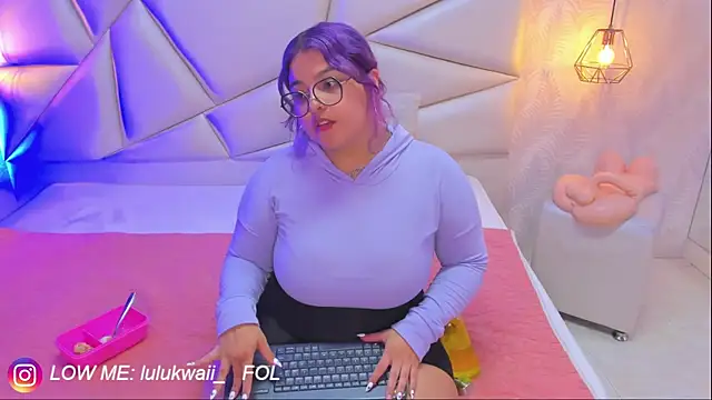 lulukawai16 online show from September 30, 7:19 pm