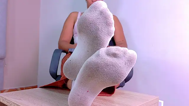 RiriiBrunette   online show from March 13, 7:59 pm