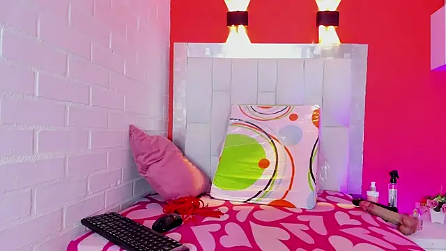 Horny ebonys online show from April 4, 7:45 pm