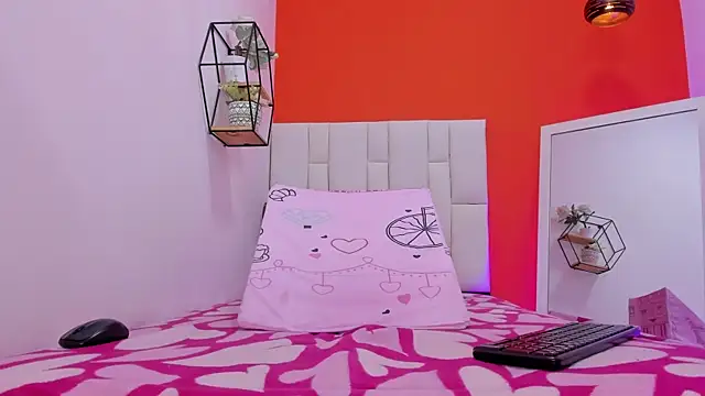 Horny ebonys online show from April 1, 7:55 pm