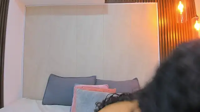 RileyDolly online show from March 28, 8:36 am