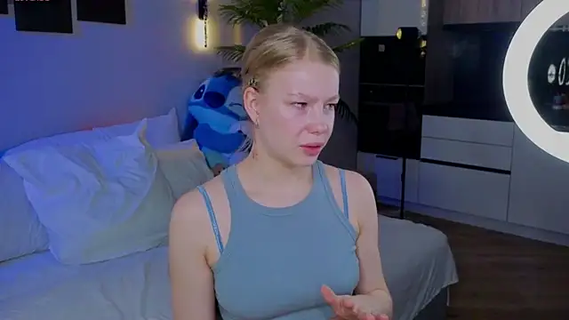 emilyshepar d online show from May 6, 2:15 am