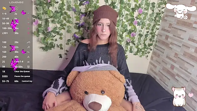 Amy Moonlight online show from May 7, 9:40 pm