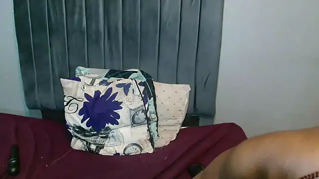 Snapshot of ChubbyBuddyxXx chatting on September 18, 11:36 pm ChubbyBuddyxXx online show from September 18, 11:36 pm