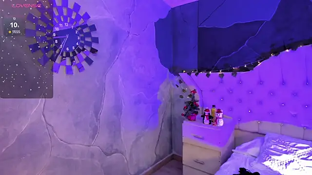 AmbarFoxx  online show from December 3, 4:15 am