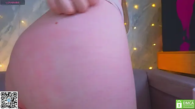 miss bubbles  online show from May 24, 2:10 am